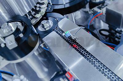 扭桿貼標方形安全裝置裝配系統(tǒng)