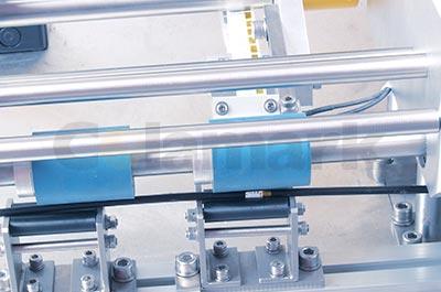 半自動圓瓶智能貼標機