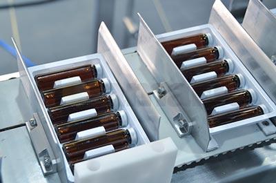 高速伺服連續(xù)式智能裝盒機(jī)