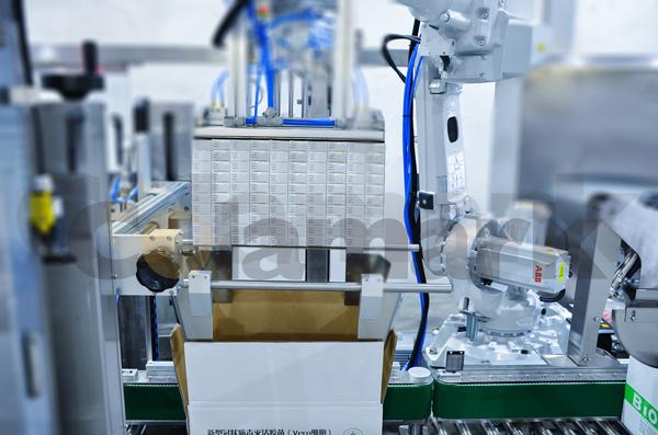 開裝封箱一體機(jī)